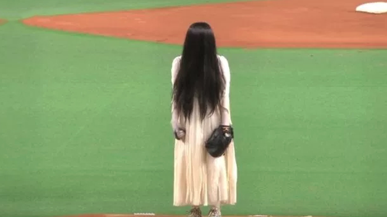 Die toten Mädels von «The Ring» und «The Grude» spielen Baseball!